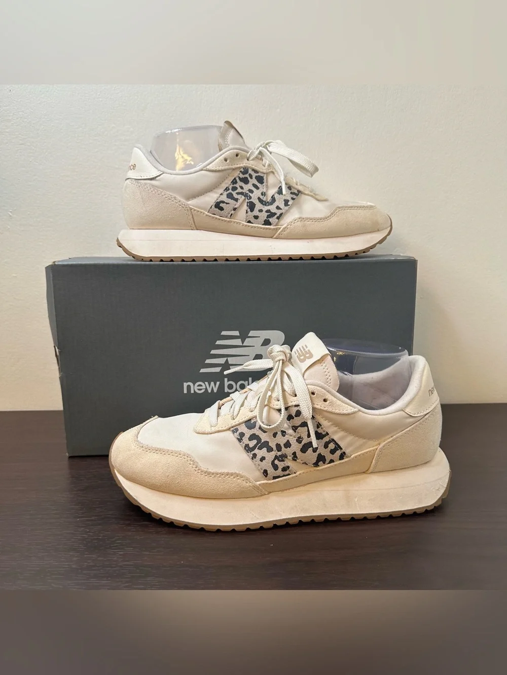 New Balance 237 Women’s Low Top Lace-Up Sneakers Leopard Accent, Size 9, Causal